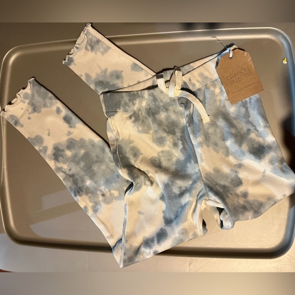 Girls Leggings - 5T - Brand New! - Picture 1 of 4